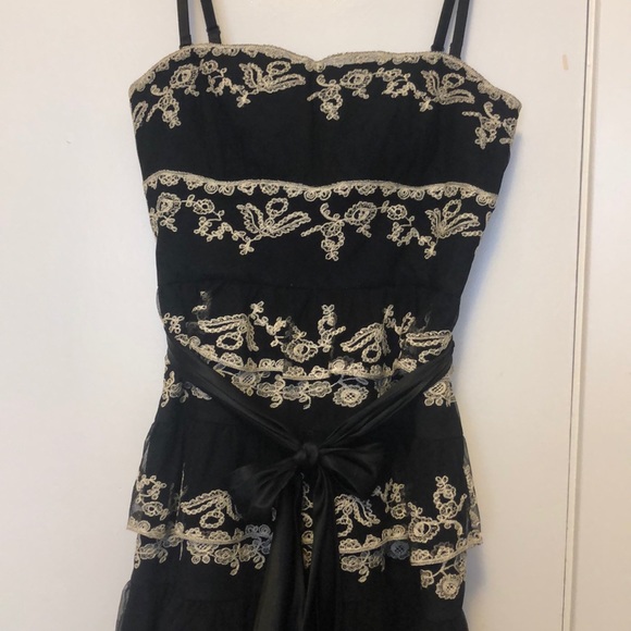 BCBG lace dress - Picture 9 of 11